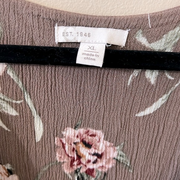 Floral Maxi Dress - Picture 7 of 9